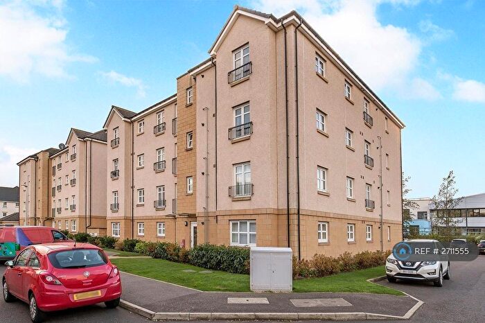 2 Bedroom Flat To Rent In Buckstone, Edinburgh, EH10