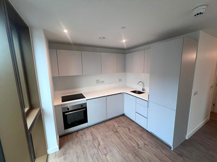 1 Bedroom Apartment To Rent In Essex Street, Birmingham, B5
