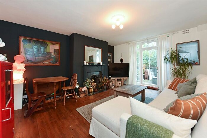 1 Bedroom Flat To Rent In Grosvenor Avenue, Islington, N5
