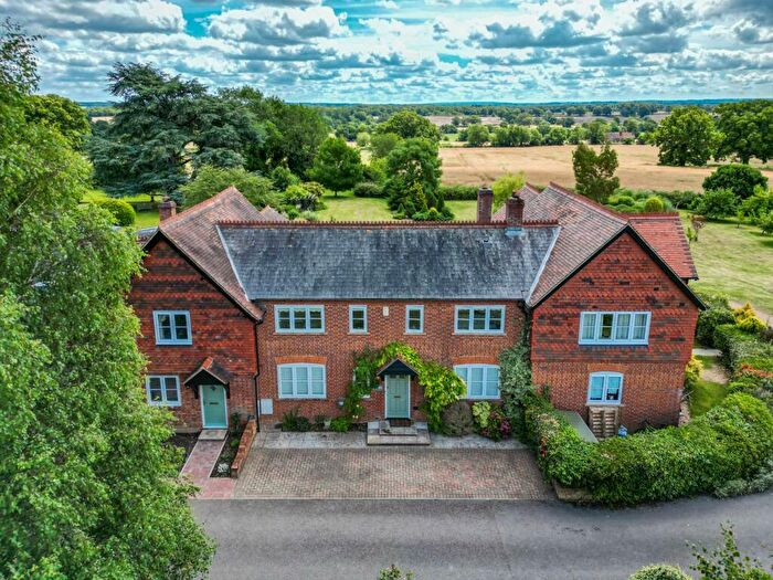 3 Bedroom Terraced House For Sale In Field View, Mortimer Hall, Mortimer, RG7