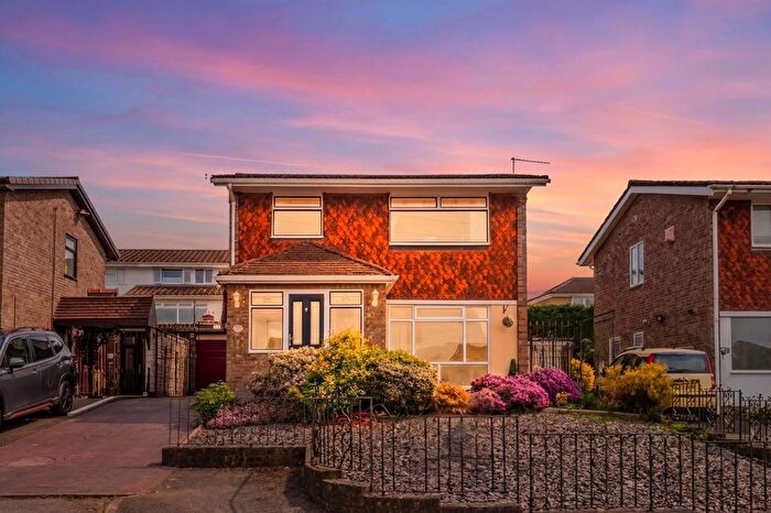 3 Bedroom Detached House For Sale In Alder Close, New Inn, NP4