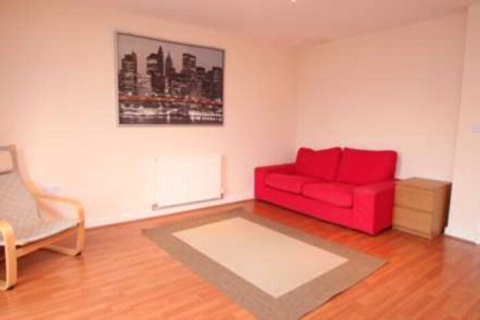 2 Bedroom Flat To Rent In Coppetts Road, Muswell Hill, N10