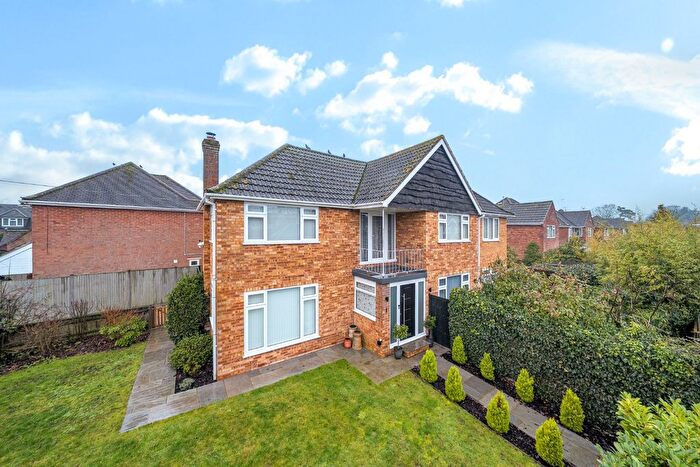 4 Bedroom Detached House For Sale In Cherrywood Gardens, Flackwell Heath, High Wycombe, HP10