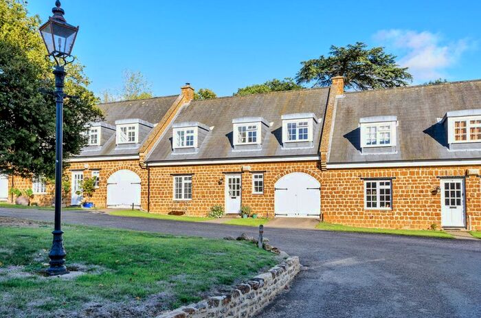 3 Bedroom Mews For Sale In The Courtyard, Church Way, Ecton, Northamptonshire, NN6