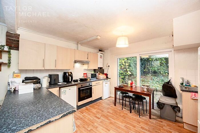 5 Bedroom Detached House To Rent In Newmarket Road, Brighton, BN2