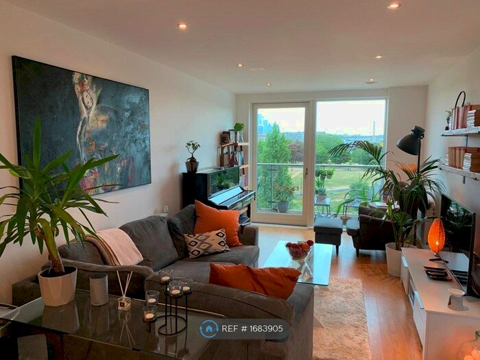 2 Bedroom Flat To Rent In New Church Road, London, SE5