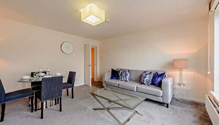 2 Bedroom Flat To Rent In Fulham Road, London, SW3