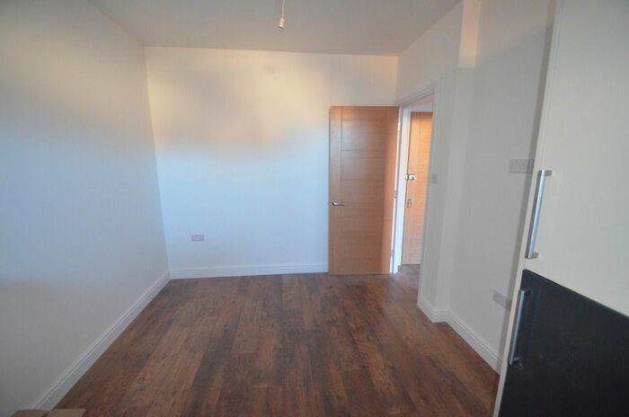 1 Bedroom Flat To Rent In Lincoln Court, Lincoln Road, Peterborough, PE1
