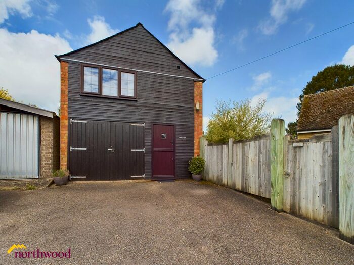1 Bedroom Barn Conversion To Rent In High Street, Hook Norton, OX15