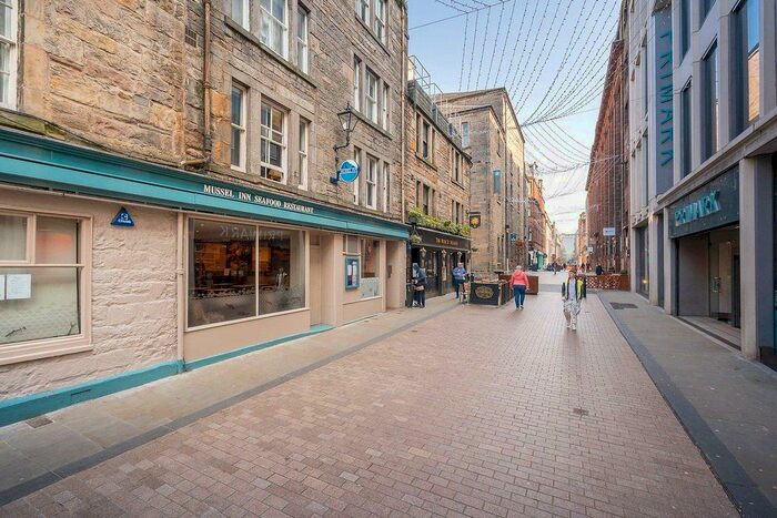 1 Bedroom Terraced House To Rent In Rose Street, New Town, Edinburgh, EH2