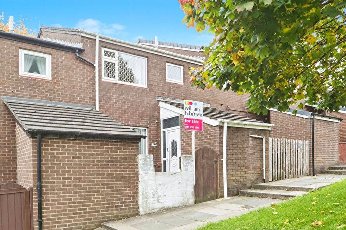 3 Bedroom Terraced House For Sale In Rossefield Chase, Leeds, LS13