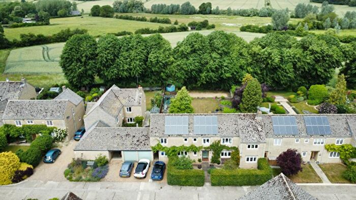 4 Bedroom Detached House For Sale In Manor Farm, Apethorpe, Peterborough, PE8