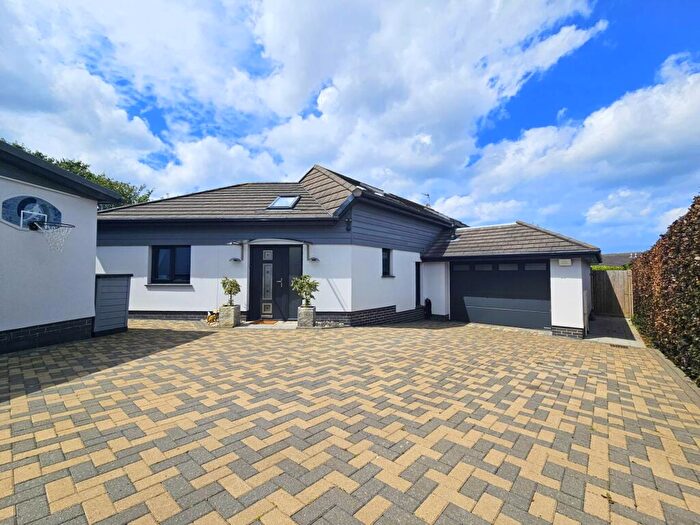 4 Bedroom Detached House For Sale In Highfield, Northam, EX39