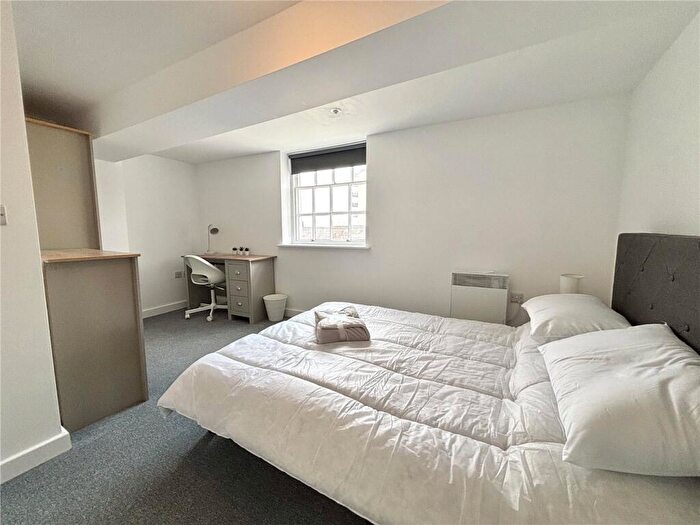 1 Bedroom Property To Rent In Bridge Street, Northampton, Northamptonshire, NN1