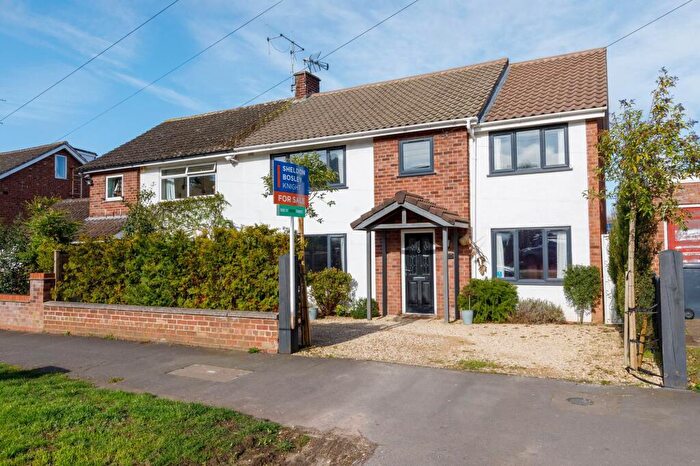 4 Bedroom Semi Detached House For Sale In Valley Road, Leamington Spa, CV32