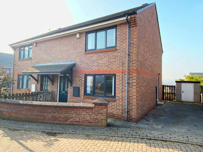 2 Bedroom Semi-Detached House To Rent In Beechwood Court, Seacroft, Leeds, West Yorkshire., LS14