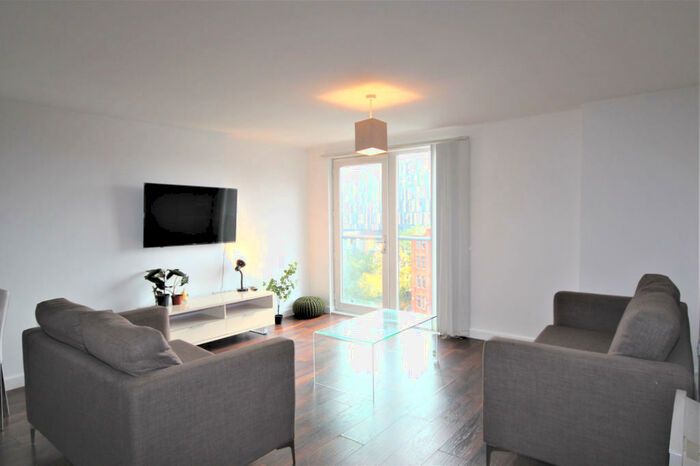 3 Bedroom Apartment To Rent In , Derwent Street, Salford, Lancashire, M5
