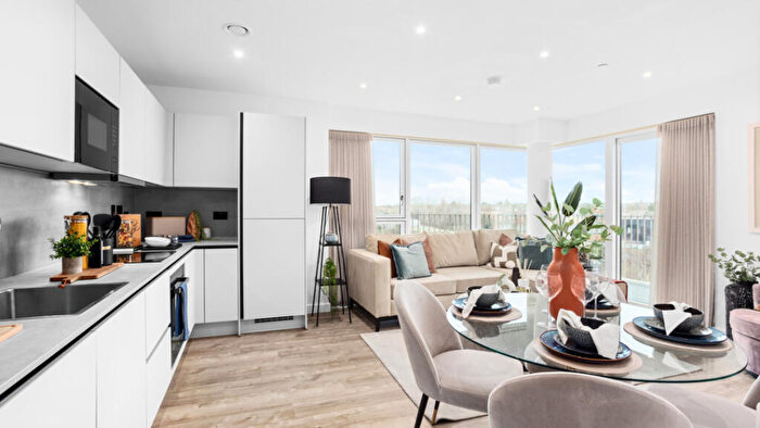 2 Bedroom Flat For Sale In Pegler Square Kidbrooke Village Greenwich, London, SE3