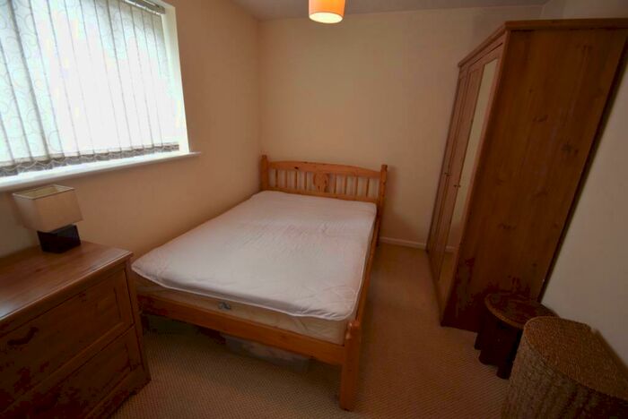 3 Bedroom Apartment To Rent In Mallow Street, Hulme, Manchester., M15