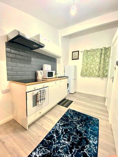 1 Bedroom Studio To Rent In Burnley Road, London, NW10