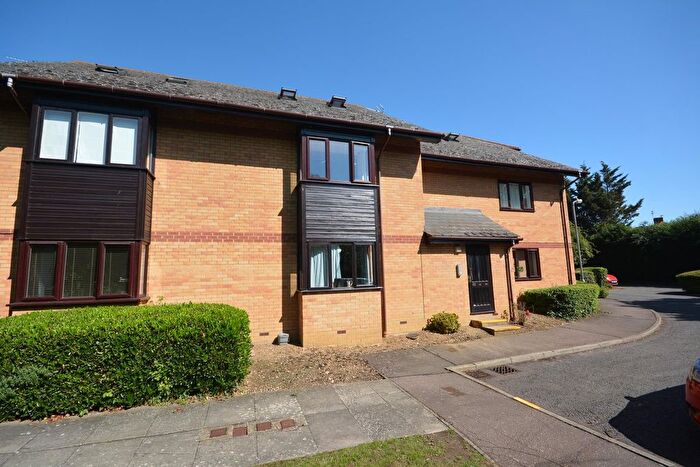 2 Bedroom Flat To Rent In Cavendish Gardens, St. Margarets Road, Chelmsford, CM2