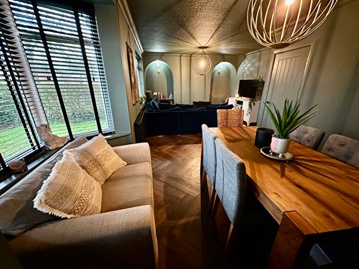 3 Bedroom Semi Detached House For Sale In Brecks Lane, Kirk Sandall, Doncaster, DN3