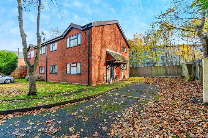 2 Bedroom Flat For Sale In Bentley Road North, Walsall, WS2