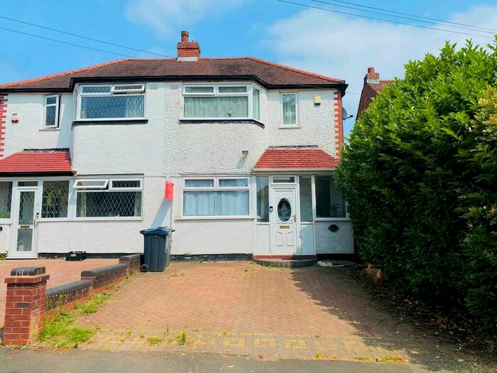 2 Bedroom Semi-Detached House To Rent In Lower White Road, Quinton, Birmingham, B32