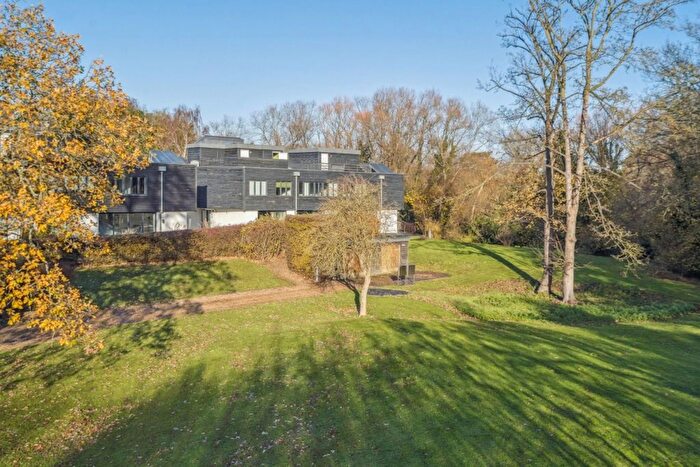 2 Bedroom End Terrace House For Sale In Old Mill Close, Uxbridge, UB8