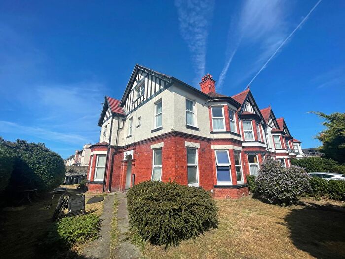 1 Bedroom Studio To Rent In Howard Road, Llandudno, Conwy, LL30