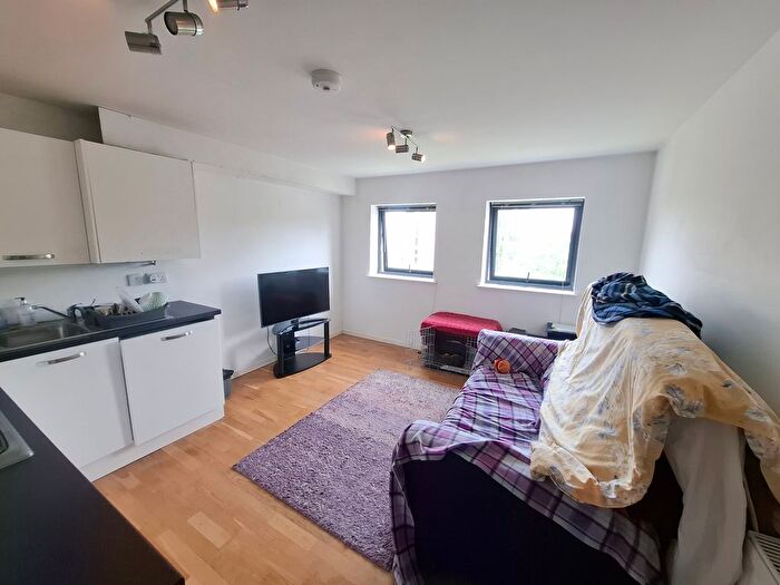 1 Bedroom Flat To Rent In Great Road, Hemel Hempstead, HP2