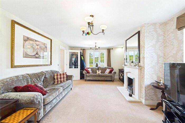 5 Bedroom Detached House To Rent In Elk Path, Three Mile Cross, Reading, Berkshire, RG7
