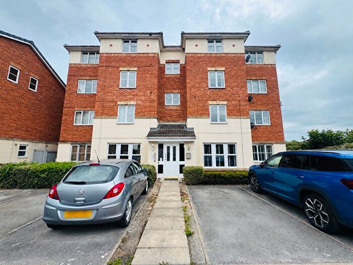 2 Bedroom Flat To Rent In Brackendale Road, Wakefield, WF2