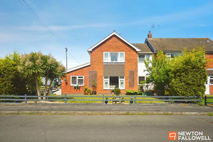 4 Bedroom Link Detached House For Sale In Nanpantan Road, Loughborough, LE11