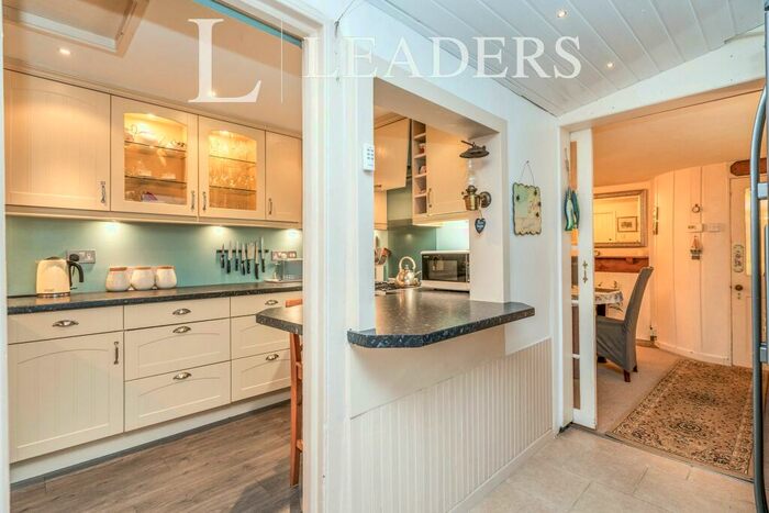 2 Bedroom Cottage To Rent In Castle Street, PO16