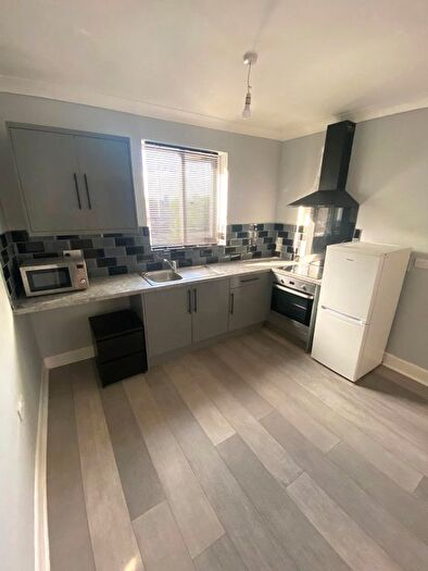 1 Bedroom Studio To Rent In Room Lea Bridge Road, Leyton, E10