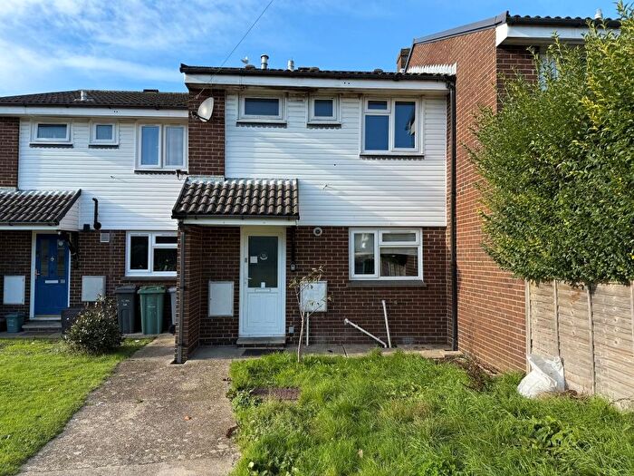 3 Bedroom Terraced House For Sale In Cross Lane, Newport, Isle Of Wight, PO30