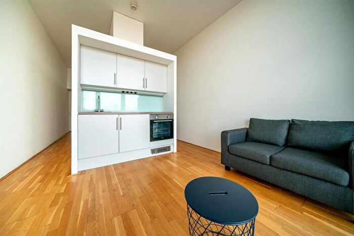 Studio To Rent In Clippers Quay, Salford, M50