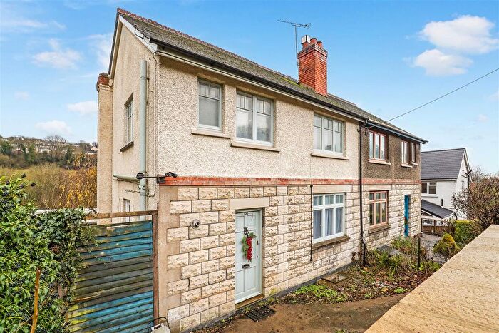 3 Bedroom Semi Detached House For Sale In Slad Road, Stroud, GL5