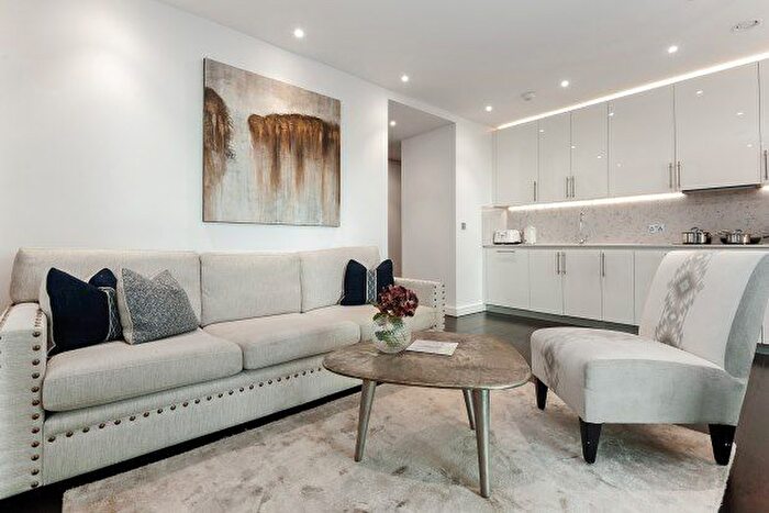 2 Bedroom Flat To Rent In Charles Clowes Walk, London, SW11