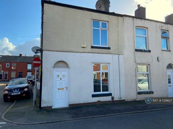 3 Bedroom Terraced House To Rent In Norman Street, Middleton, Manchester, M24