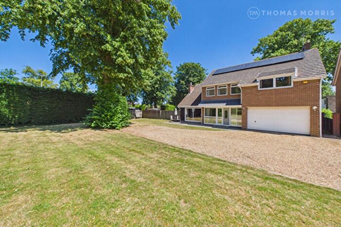 4 Bedroom Detached House For Sale In The Paddock, Bluntisham, Huntingdon, Cambridgeshire, PE28