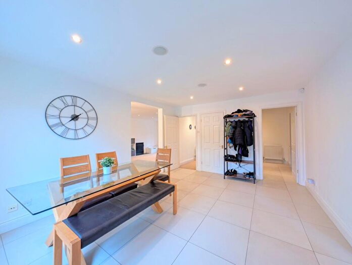 5 Bedroom Detached House For Sale In Irving Dale, Old Farm Park, MK7