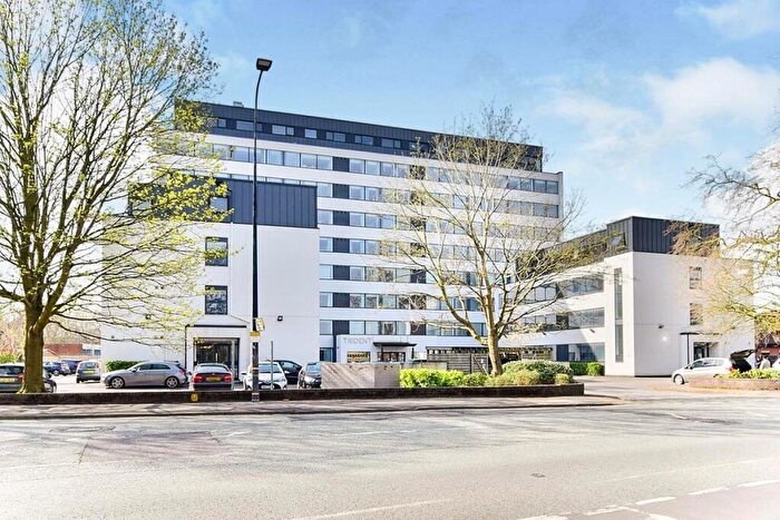 2 Bedroom Apartment For Sale In Ashton Lane, Sale, Greater Manchester, M33