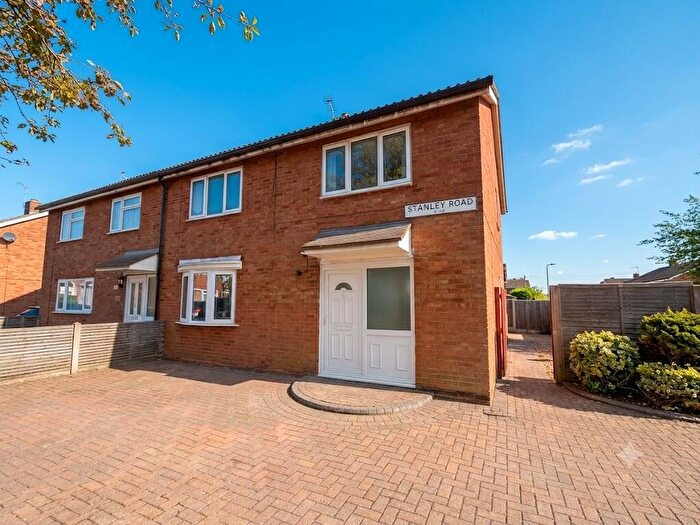 4 Bedroom Terraced House To Rent In Stanley Road, Stevenage, Hertfordshire, SG2