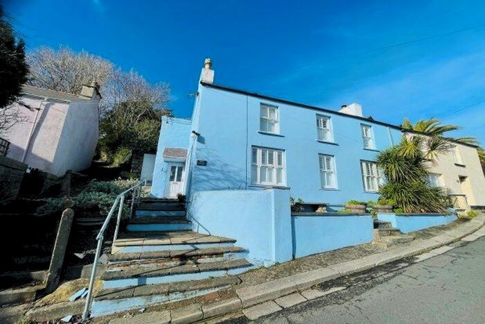 4 Bedroom Cottage To Rent In New Hill, Goodwick, SA64