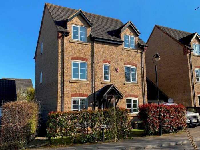 4 Bedroom Detached House For Sale In Harefield, Grange Park, Northampton, NN4