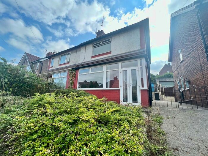 3 Bedroom Semi-Detached House To Rent In Haywood Avenue, Deepcar, Sheffield, S36