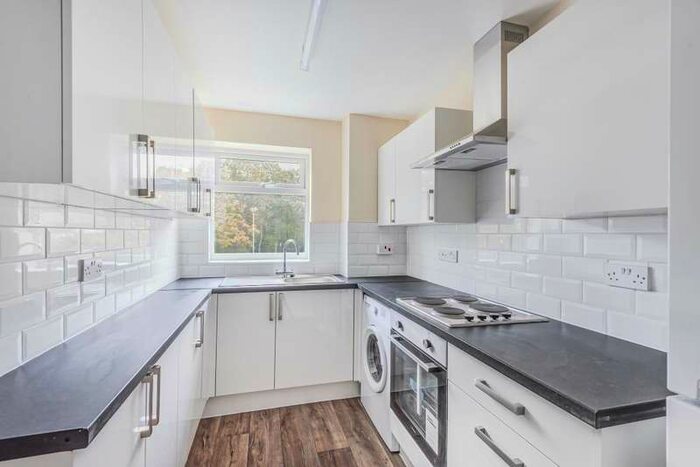 2 Bedroom Maisonette Flat To Rent In Didcot, Oxfordshire, OX11