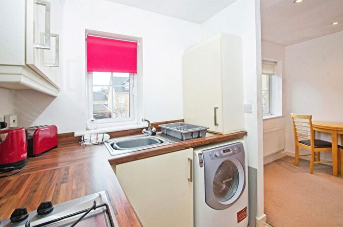 1 Bedroom Coach House For Sale In Rhodfa Brynmenyn, Sarn, Bridgend, CF32